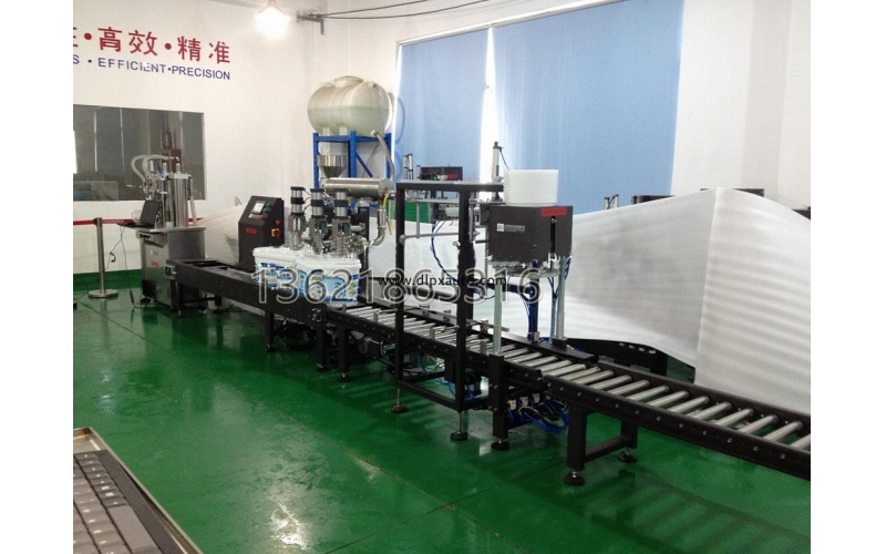 全自動稱重灌裝+落蓋+旋蓋線