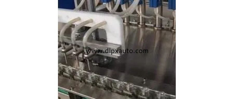 全自動(dòng)液體灌裝機(jī)（2）